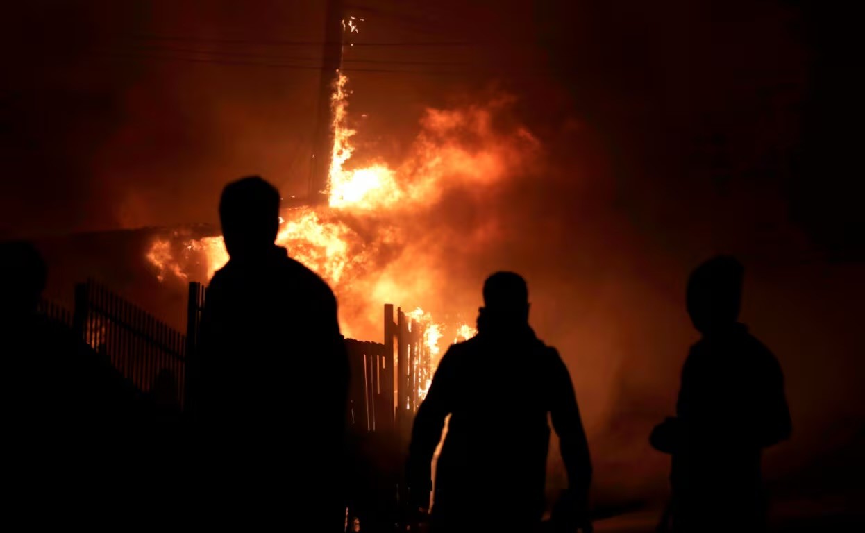 Incendios forestales en el sur de Chile dejan decenas de víctimas y ...